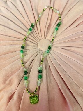 Green Beaded Frog Pendant Necklace - Women Jewelry